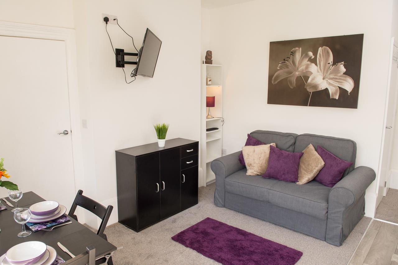 Moseley Mews Village Suites - Purple Birmingham Exterior foto